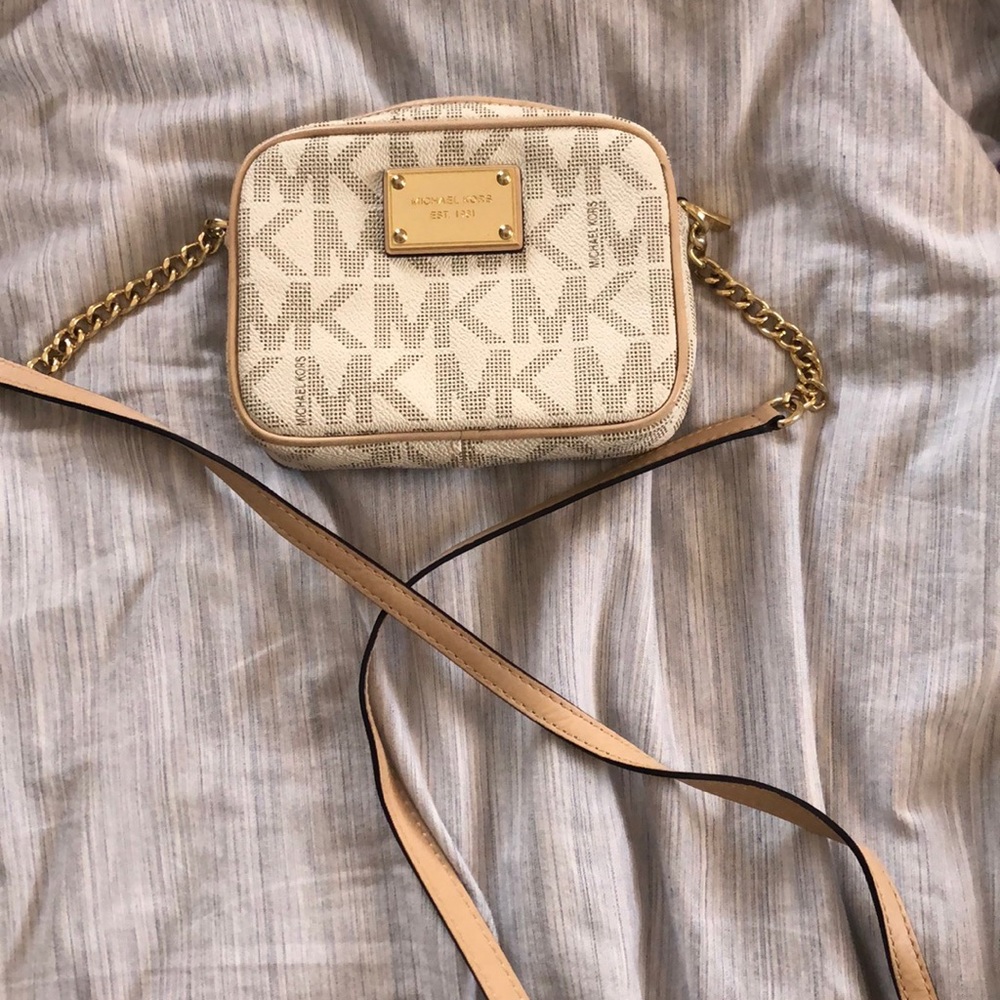 Michael Kors purse